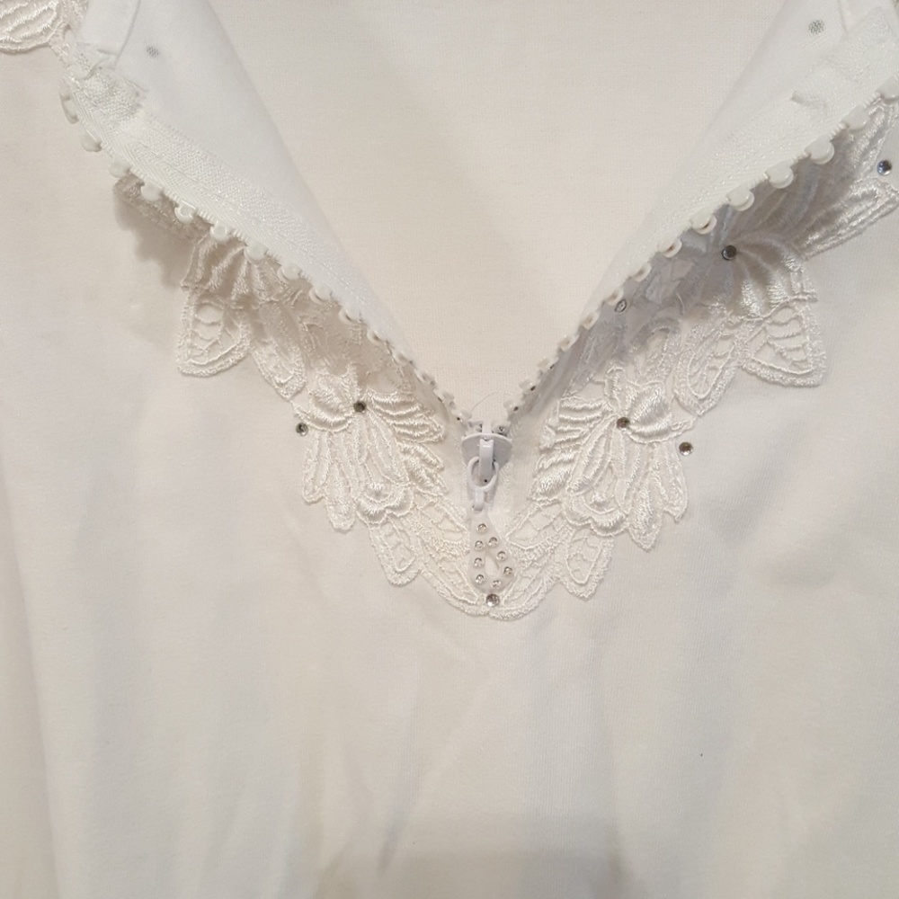 Women's hummingbird White T-shirt, 1X - Picture 4 of 4